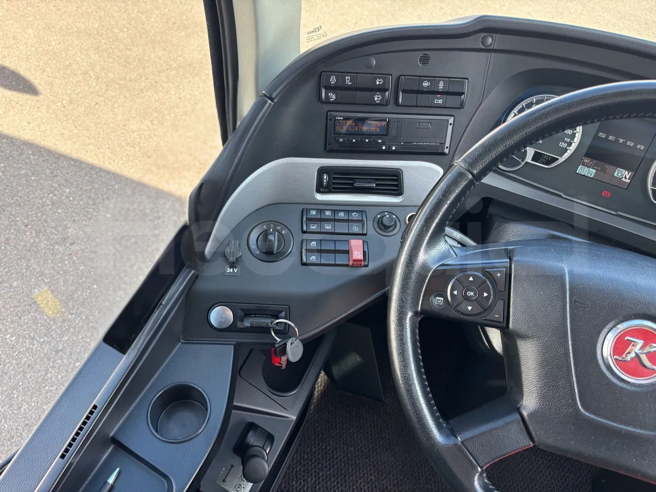 Setra S516 - Onboard Device 3 Left Side