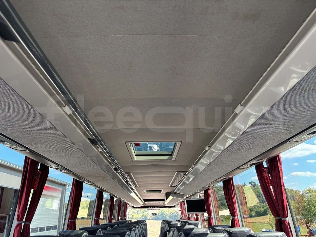 Setra S516 - Overhead Compartments