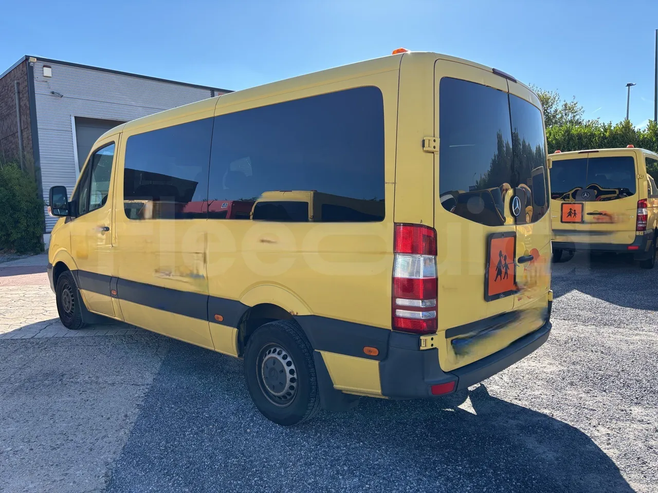 Mercedes-Benz Sprinter - 3/4 Rear Left Side