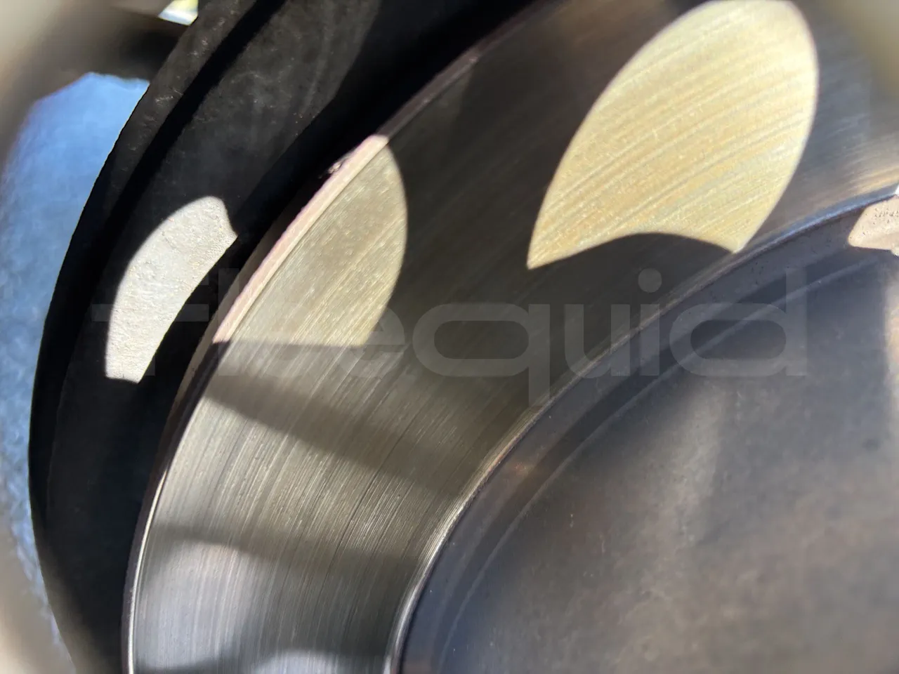Mercedes-Benz Sprinter - Second Axle Discs Right Side