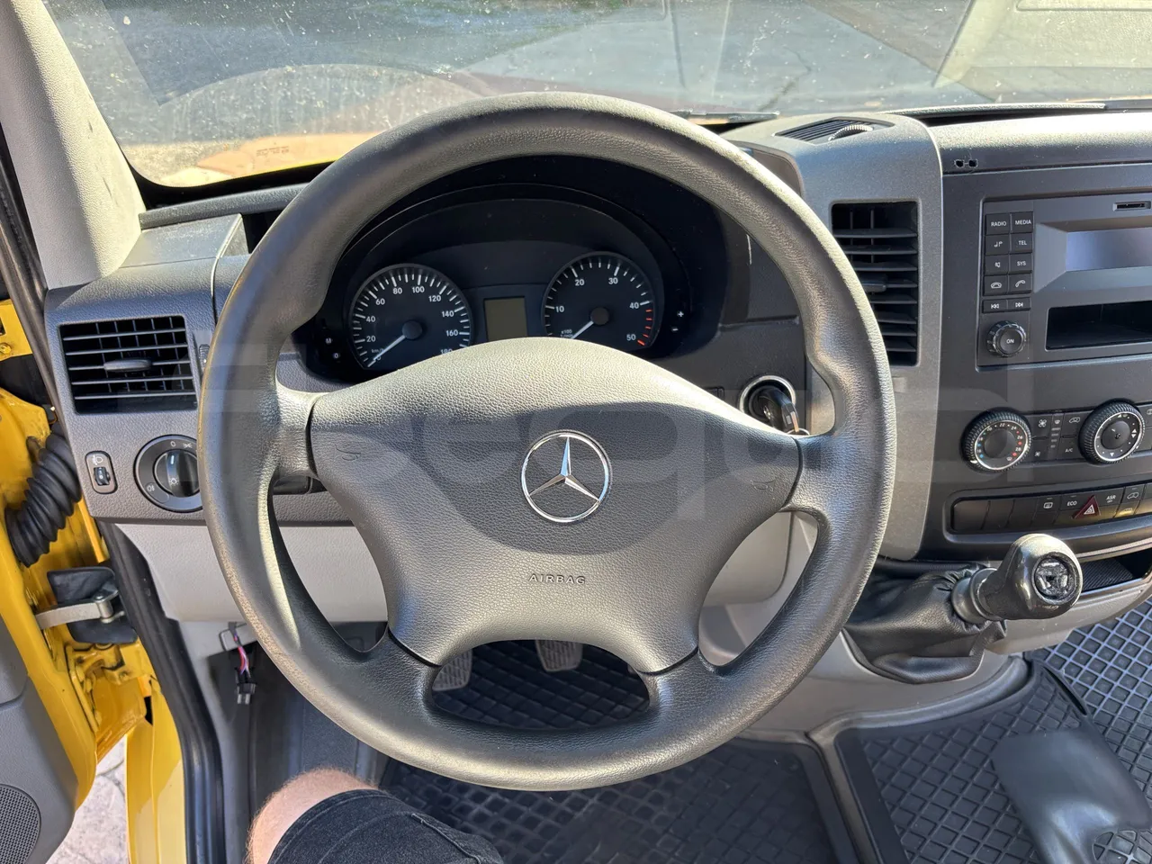 Mercedes-Benz Sprinter - Steering Wheel
