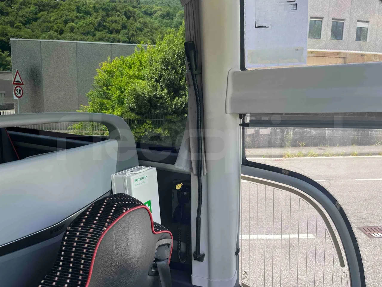 Irizar Daf - driver microphone accessories photo