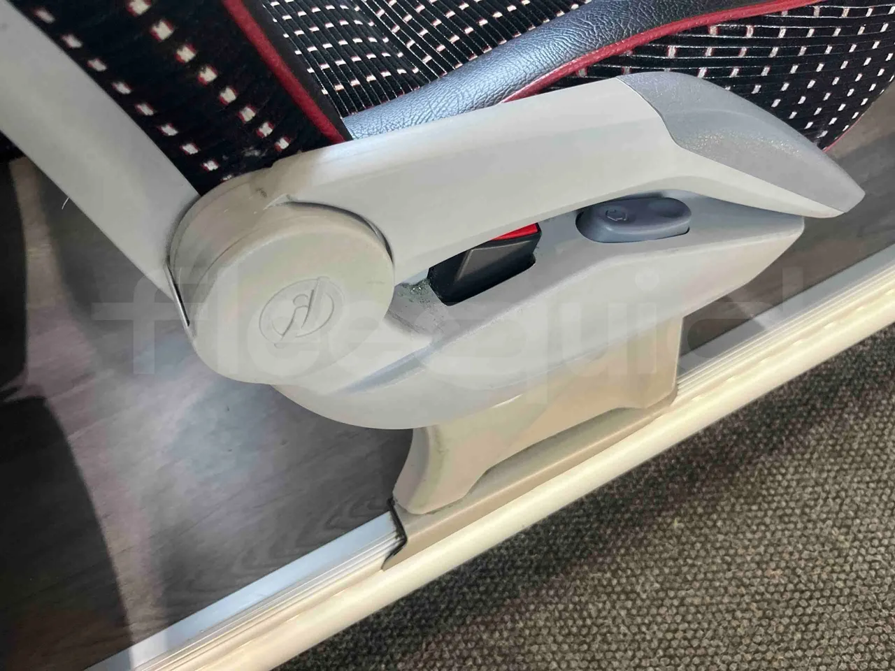 Irizar Daf - armrest detail photo
