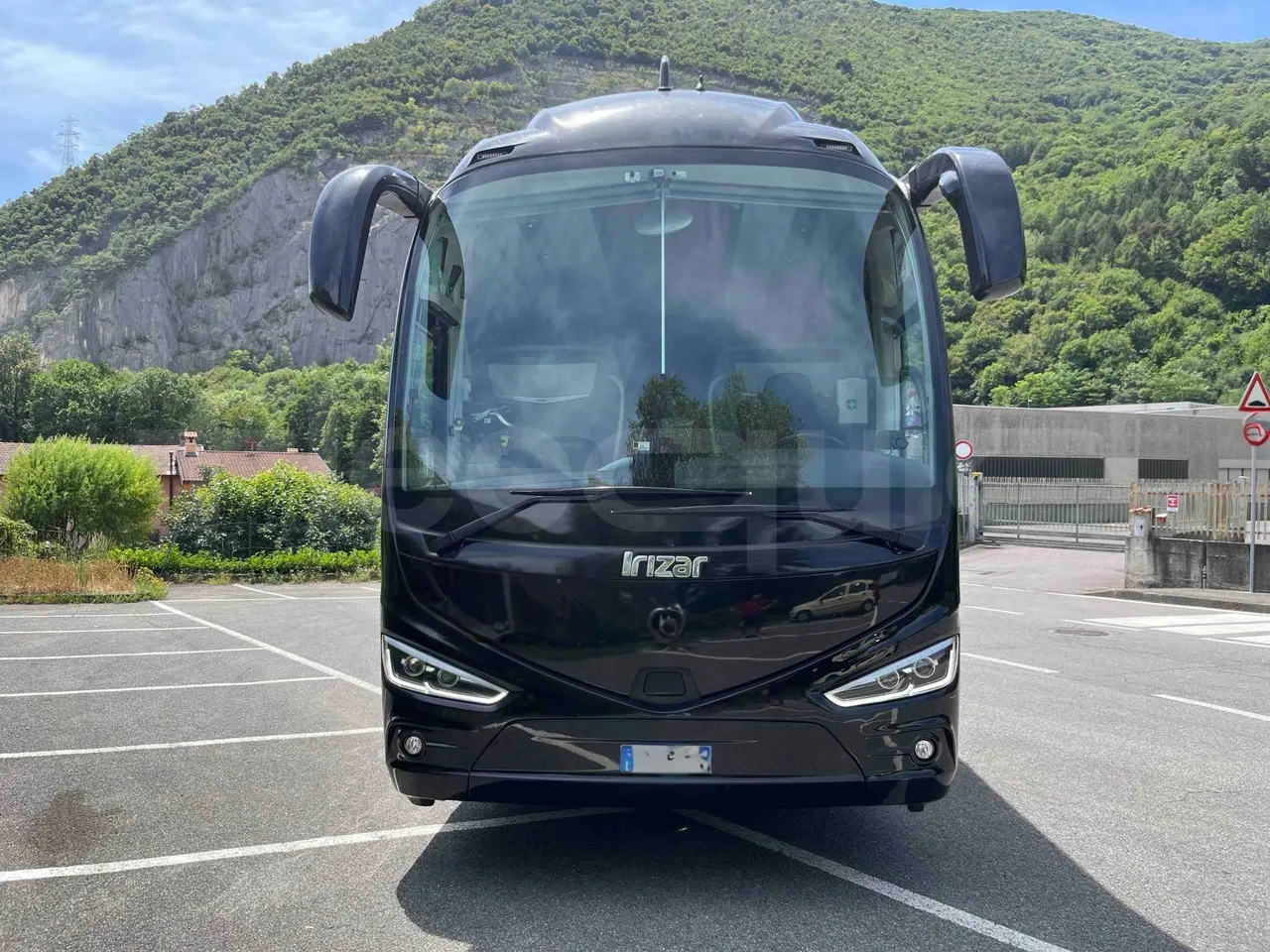 Irizar Daf - front photo