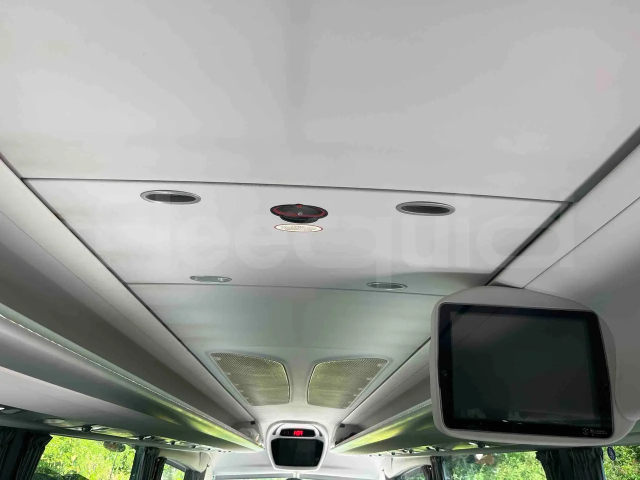 Irizar Daf - roof hatch 2