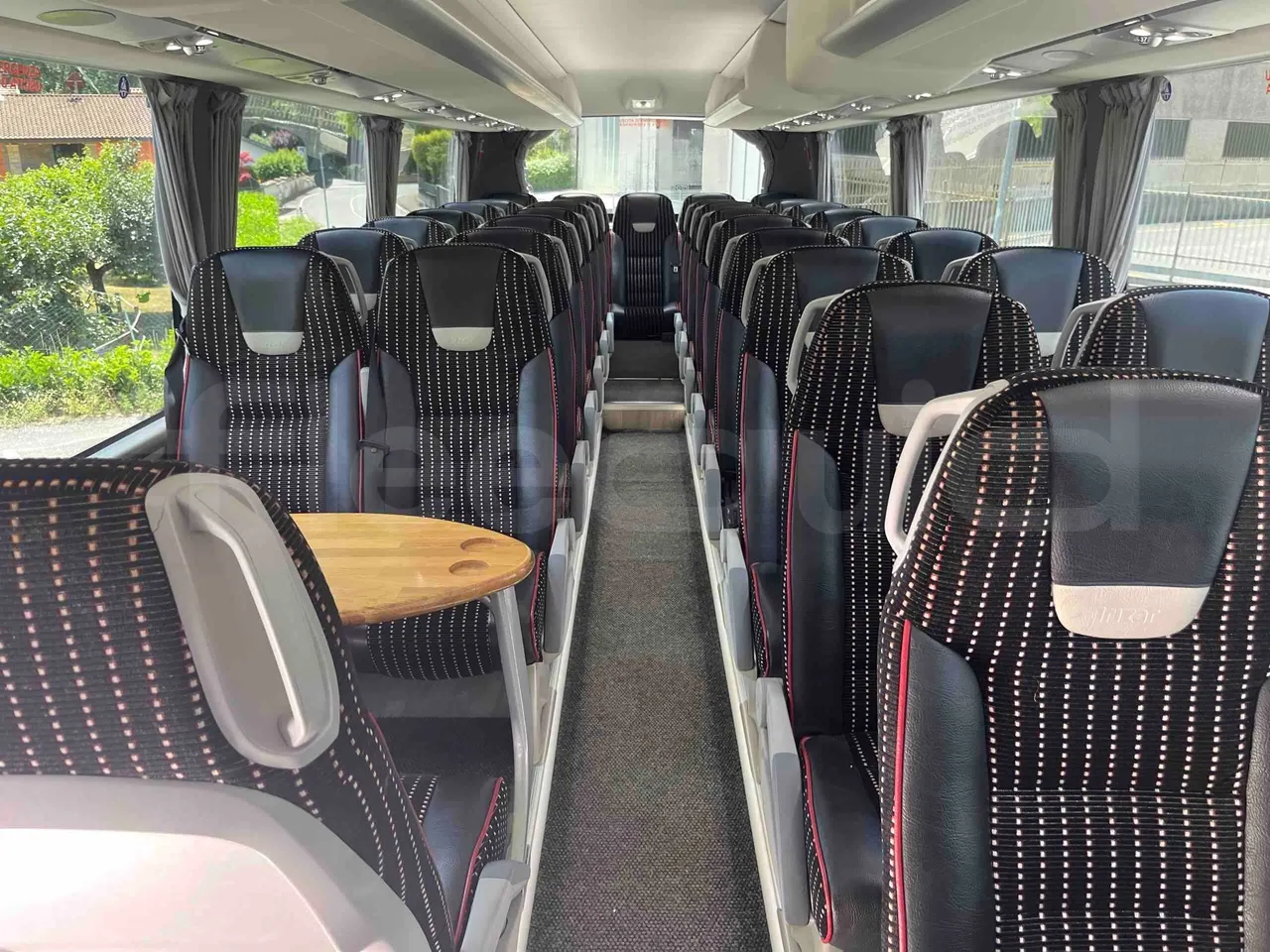 Irizar Daf - reverse view middle aisle