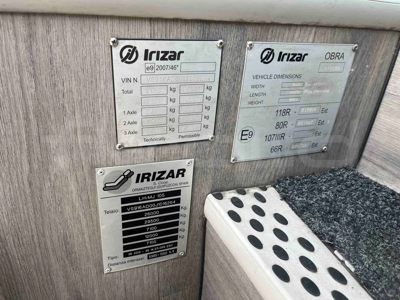 Irizar Daf - vehicle plate photo