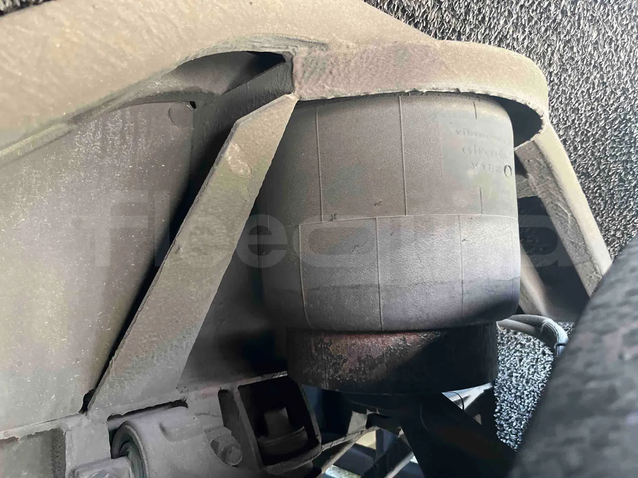 Irizar Daf - axle 3 air springs 1 right