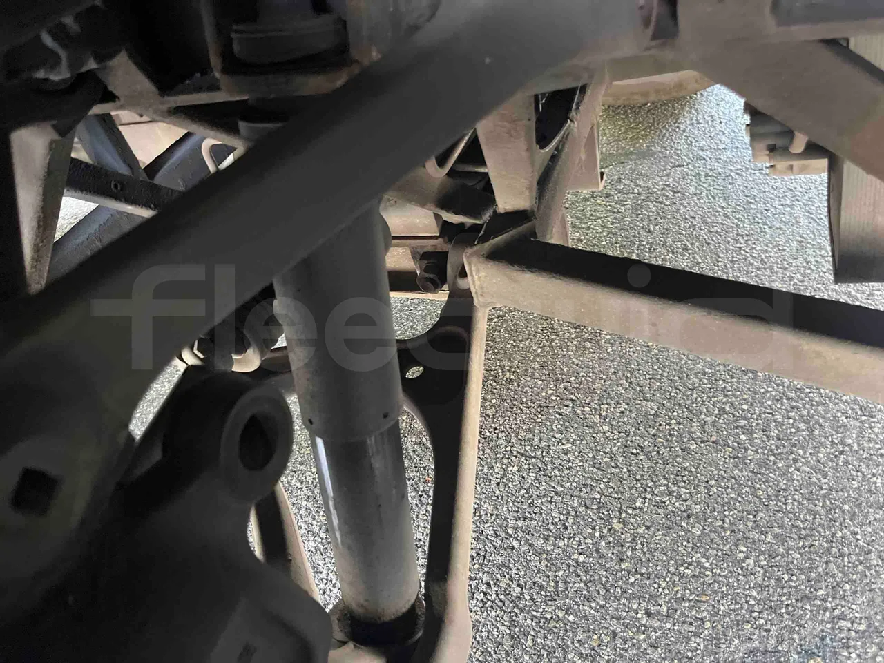 Irizar Daf - axel 3 shock absorbers 1 left