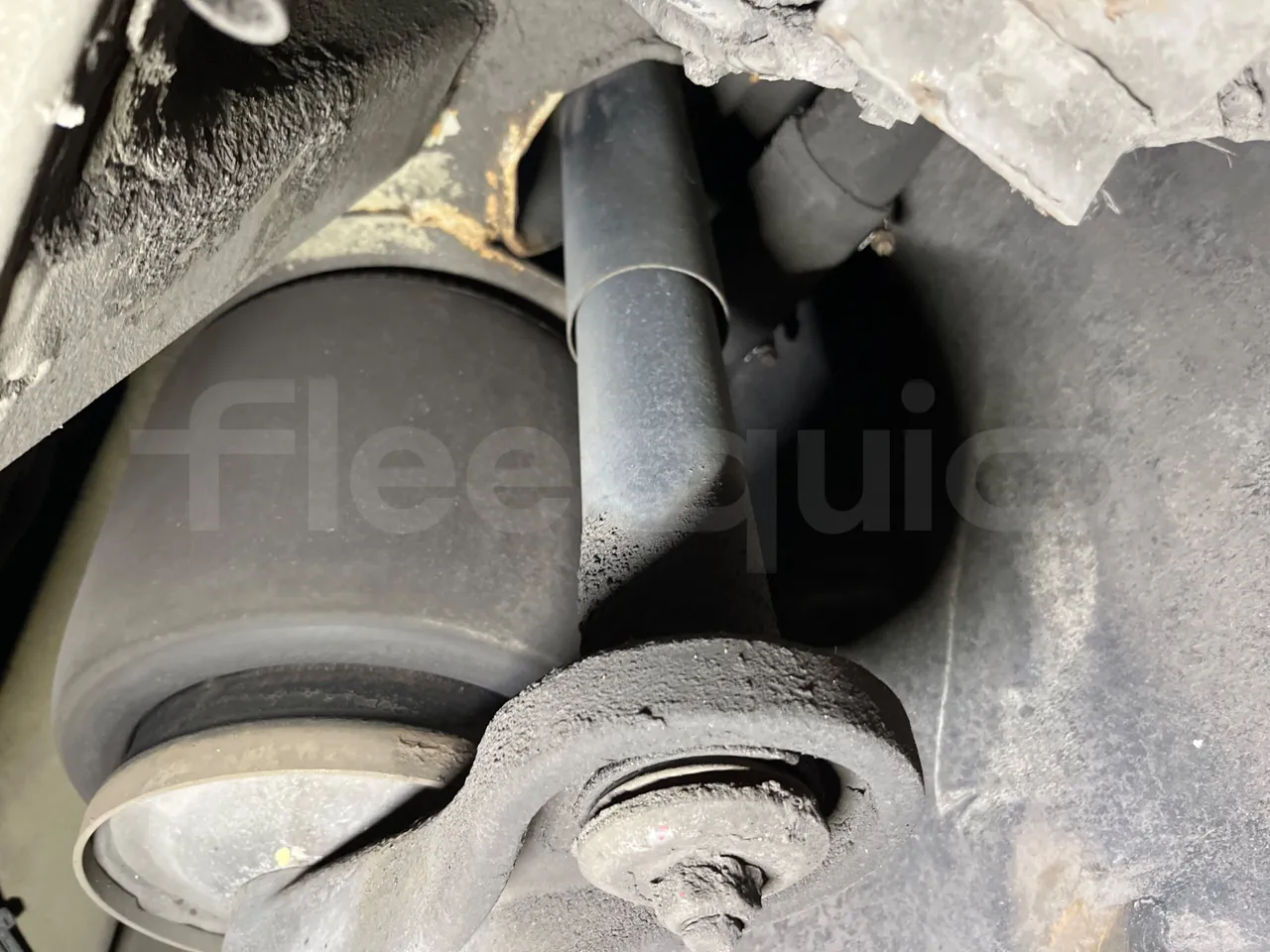 Mercedes-Benz O 530 G- 3P - Euro5 - 260kW - 17.940mt - axel 2 air springs 1 right