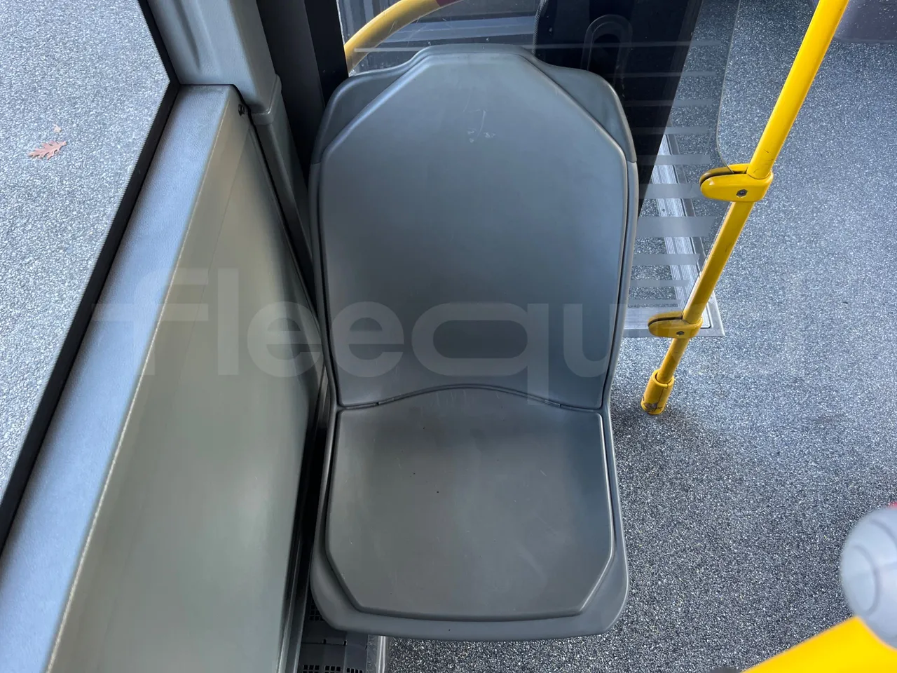Mercedes-Benz O 530 G- 3P - Euro5 - 260kW - 17.940mt - single seat detail