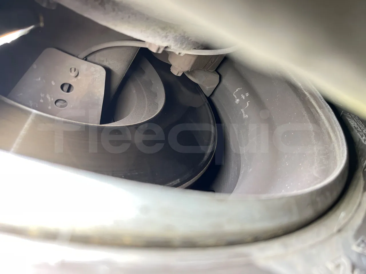 Mercedes-Benz O 530 G- 3P - Euro5 - 260kW - 17.940mt - axle 2 discs right