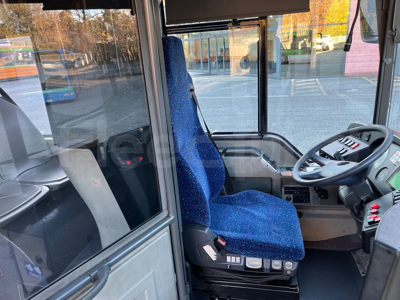 Mercedes-Benz O 530 G- 3P - Euro5 - 260kW - 17.940mt - driver's seat photo