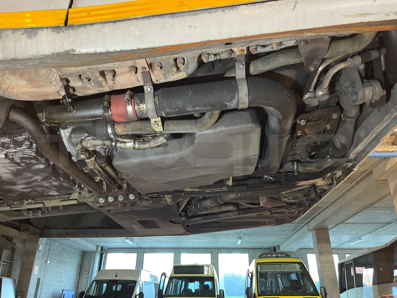 Mercedes-Benz O 530 G- 3P - Euro5 - 260kW - 17.940mt - engine without protection