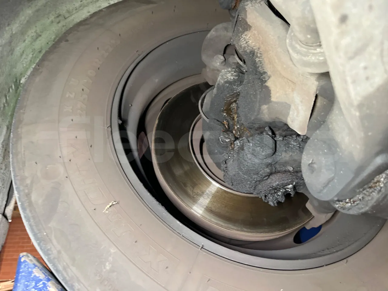 Mercedes-Benz O 530 G- 3P - Euro5 - 260kW - 17.940mt - front discs left