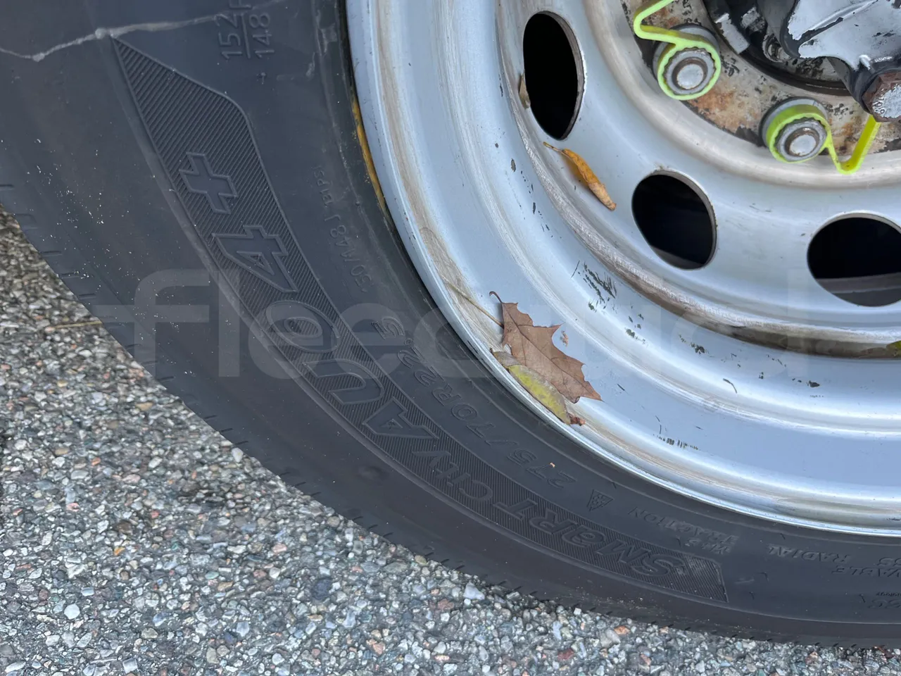 Mercedes-Benz O 530 G- 3P - Euro5 - 260kW - 17.940mt - tread condition front tires right