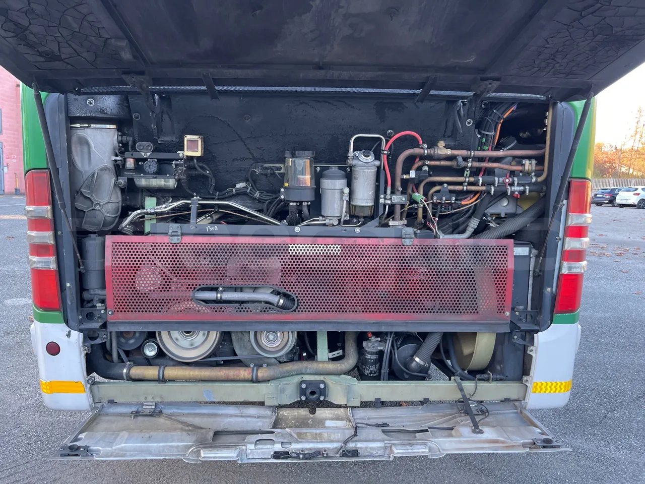 Mercedes-Benz O 530 G- 3P - Euro5 - 260kW - 17.940mt - rear hatch open