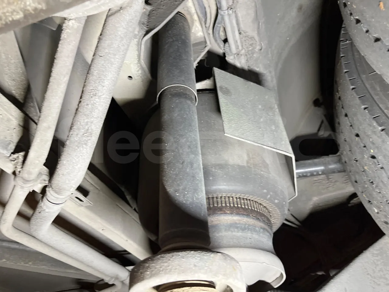 Mercedes-Benz O 530 G- 3P - Euro5 - 260kW - 17.940mt - axel 3 shock absorbers 1 left