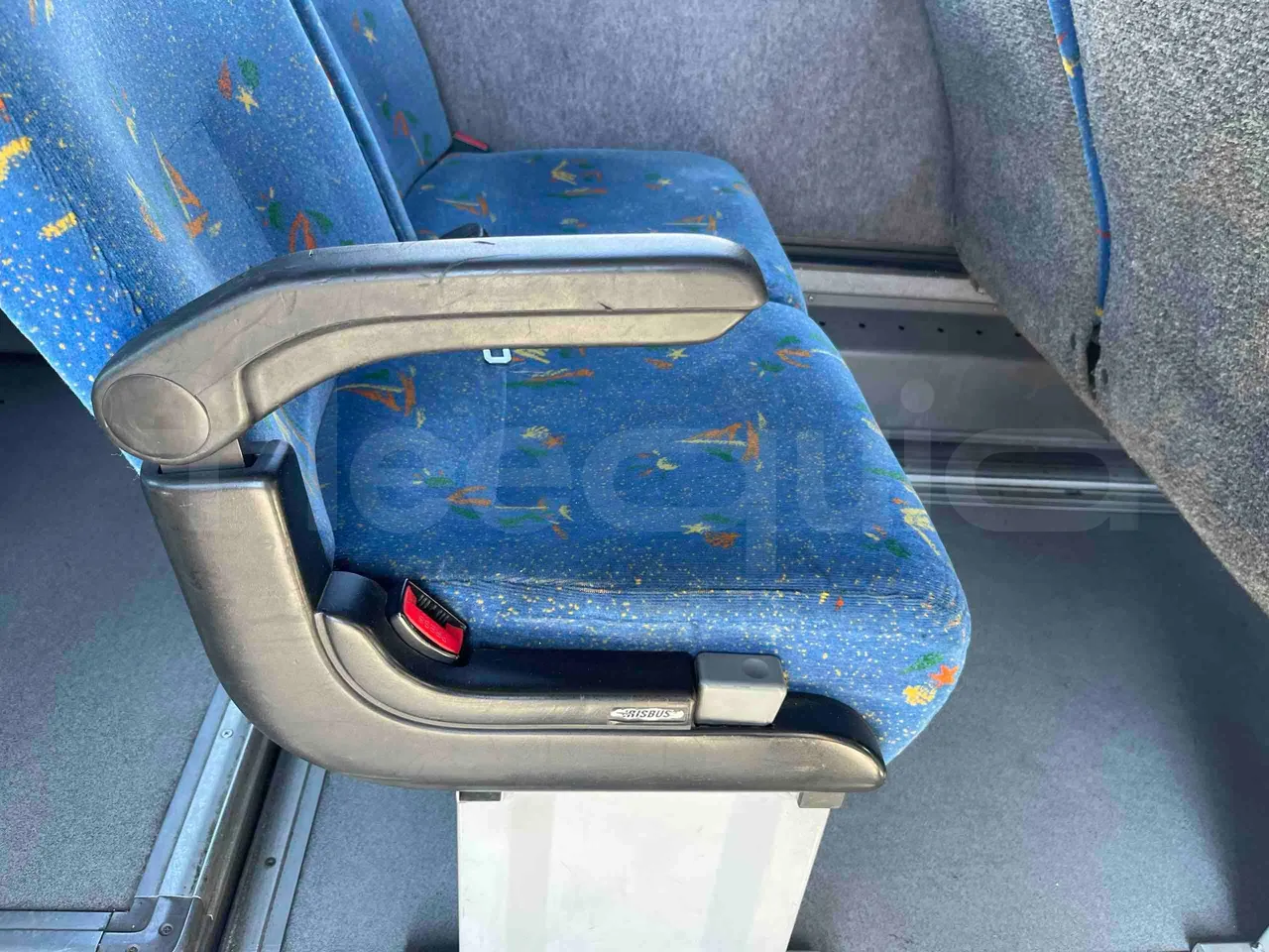 Irisbus Arway SFR160 - Euro5 - 280kW - 11.990mt - armrest detail photo