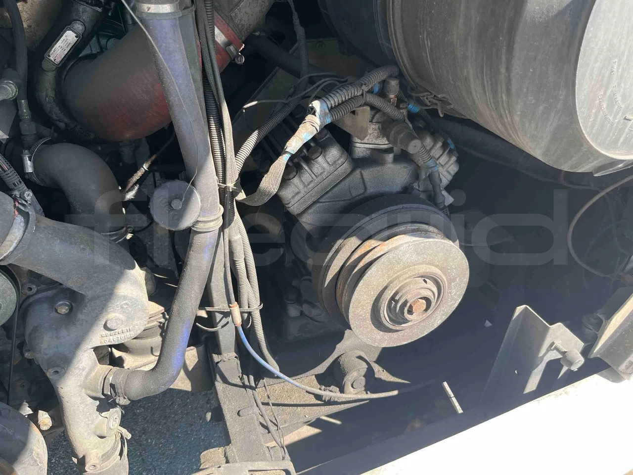 Irisbus Arway SFR160 - Euro5 - 280kW - 11.990mt - air conditioning compressor