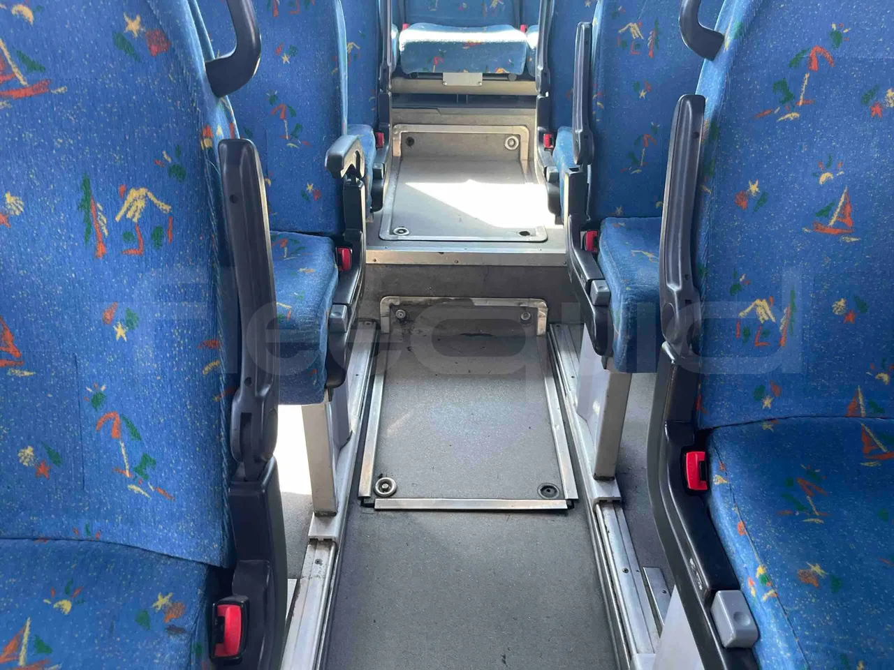 Irisbus Arway SFR160 - Euro5 - 280kW - 11.990mt - floor hatches photo