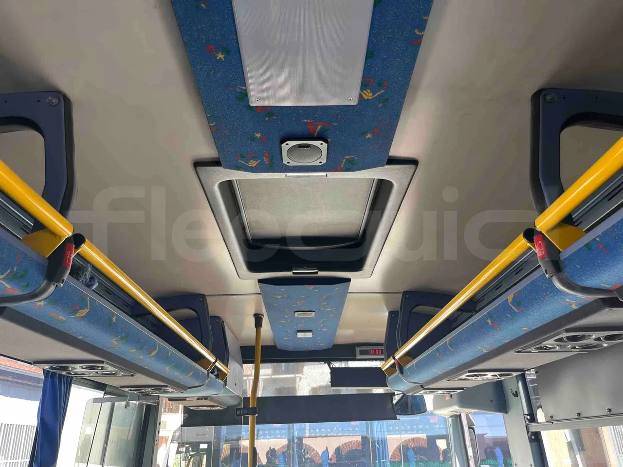 Irisbus Arway SFR160 - Euro5 - 280kW - 11.990mt - roof hatch 2