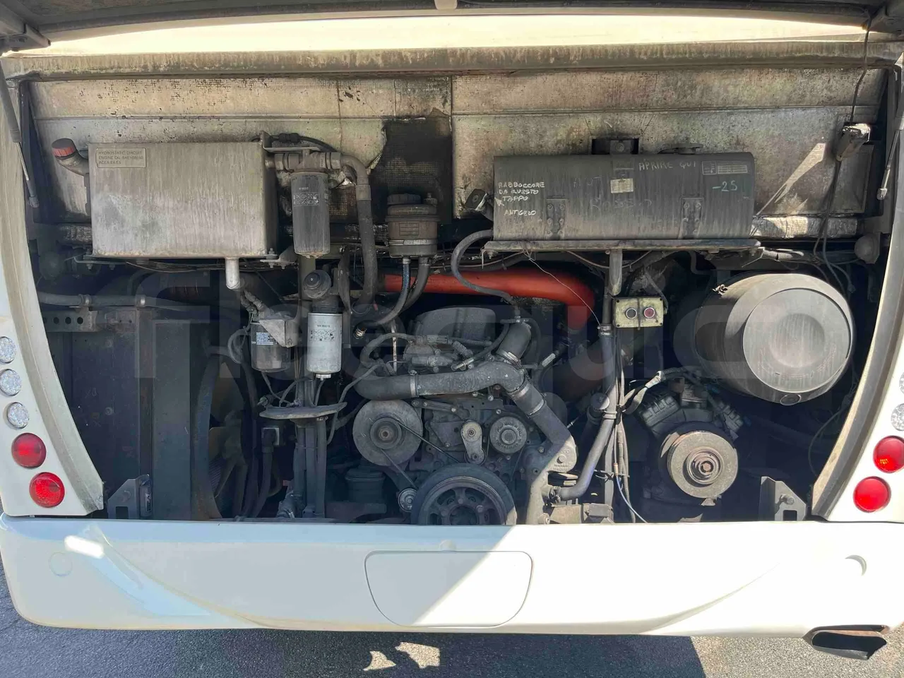 Irisbus Arway SFR160 - Euro5 - 280kW - 11.990mt - rear hatch open