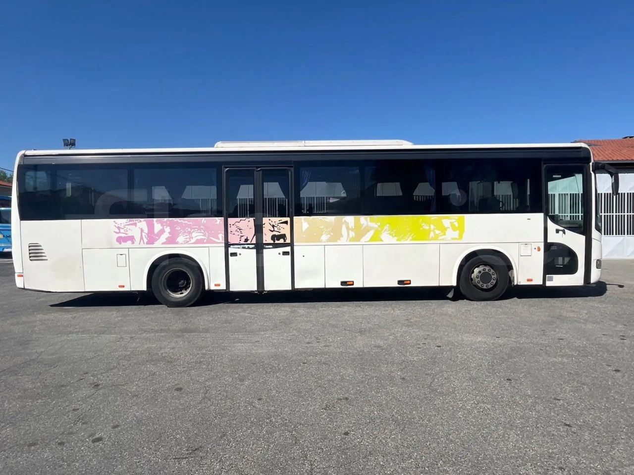 Irisbus Arway SFR160 - Euro5 - 280kW - 11.990mt - right side doors closed