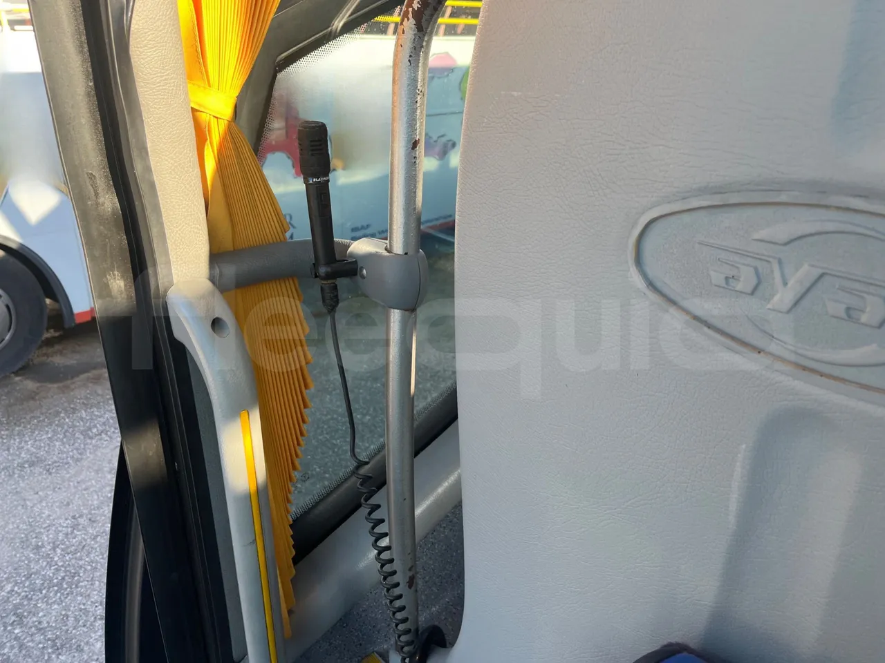 Mercedes-Benz Atlantis A4SF10 -EUR4-315kW -12.850m - hostes microphone accessories photo