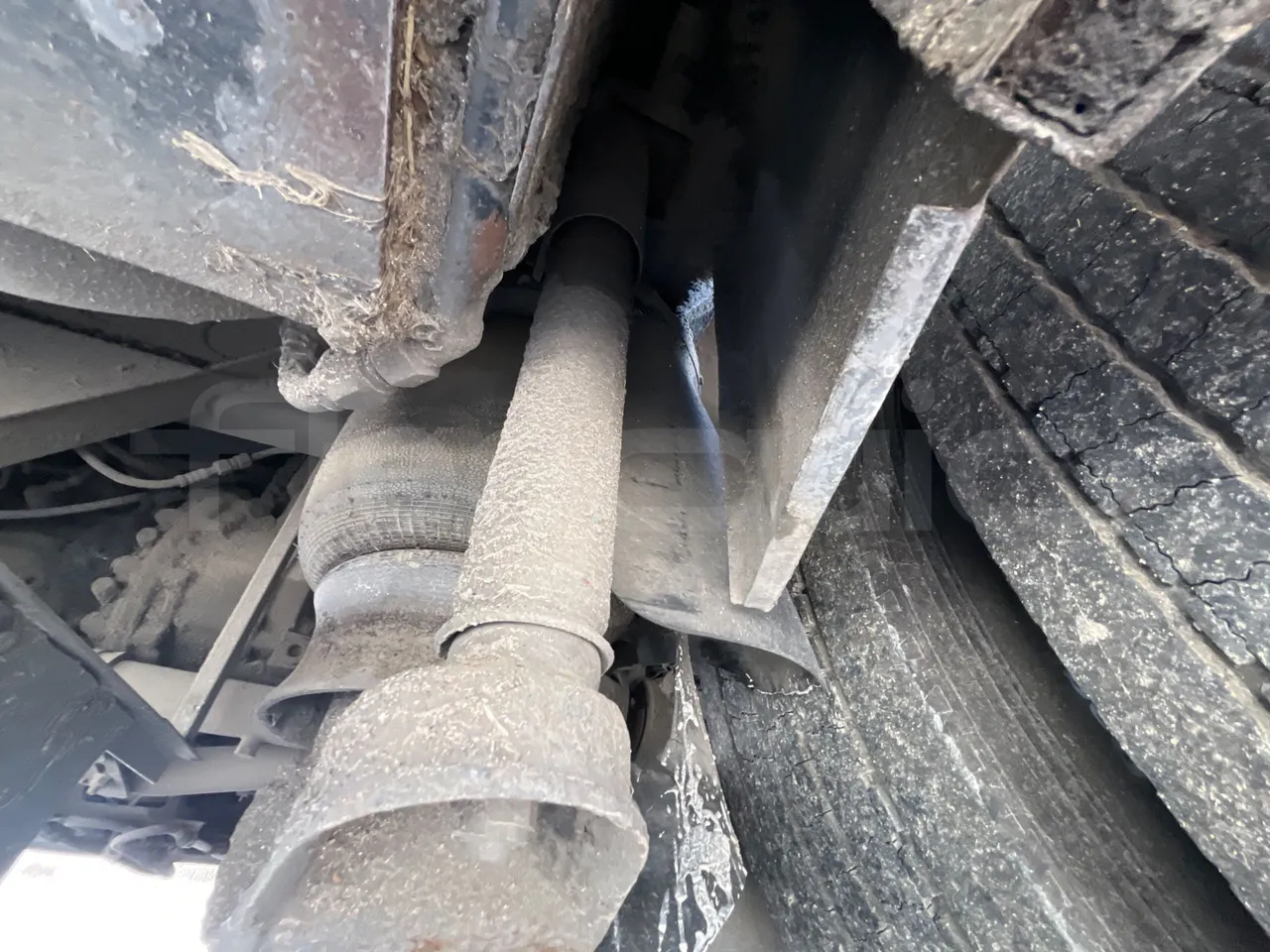 Mercedes-Benz Atlantis A4SF10 -EUR4-315kW -12.850m - axel 2 air springs 1 left