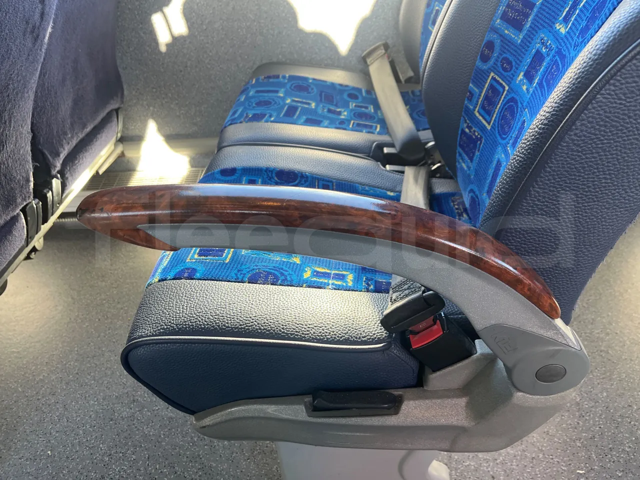 Mercedes-Benz Atlantis A4SF10 -EUR4-315kW -12.850m - armrest detail photo