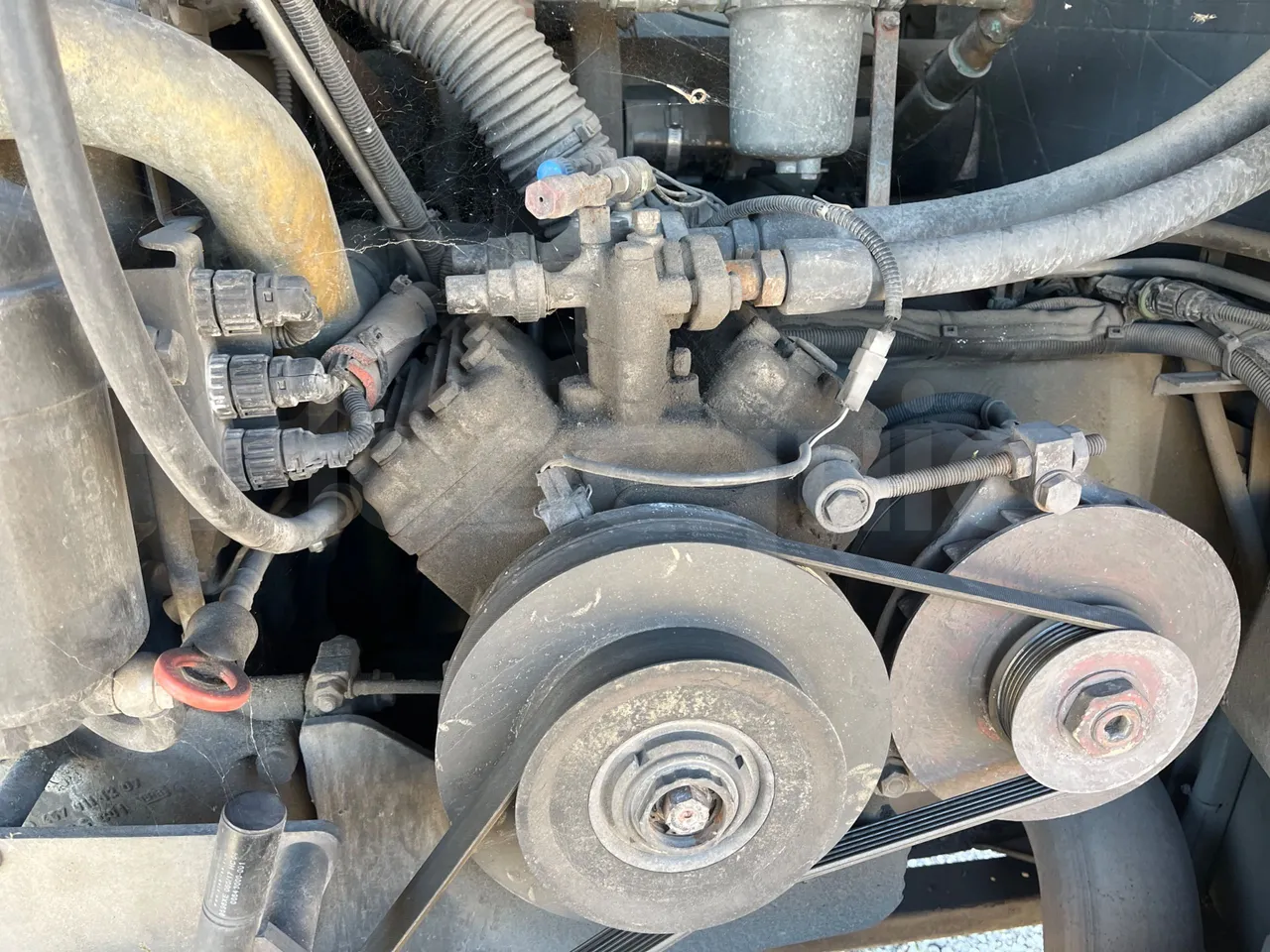 Mercedes-Benz Atlantis A4SF10 -EUR4-315kW -12.850m - air conditioning compressor