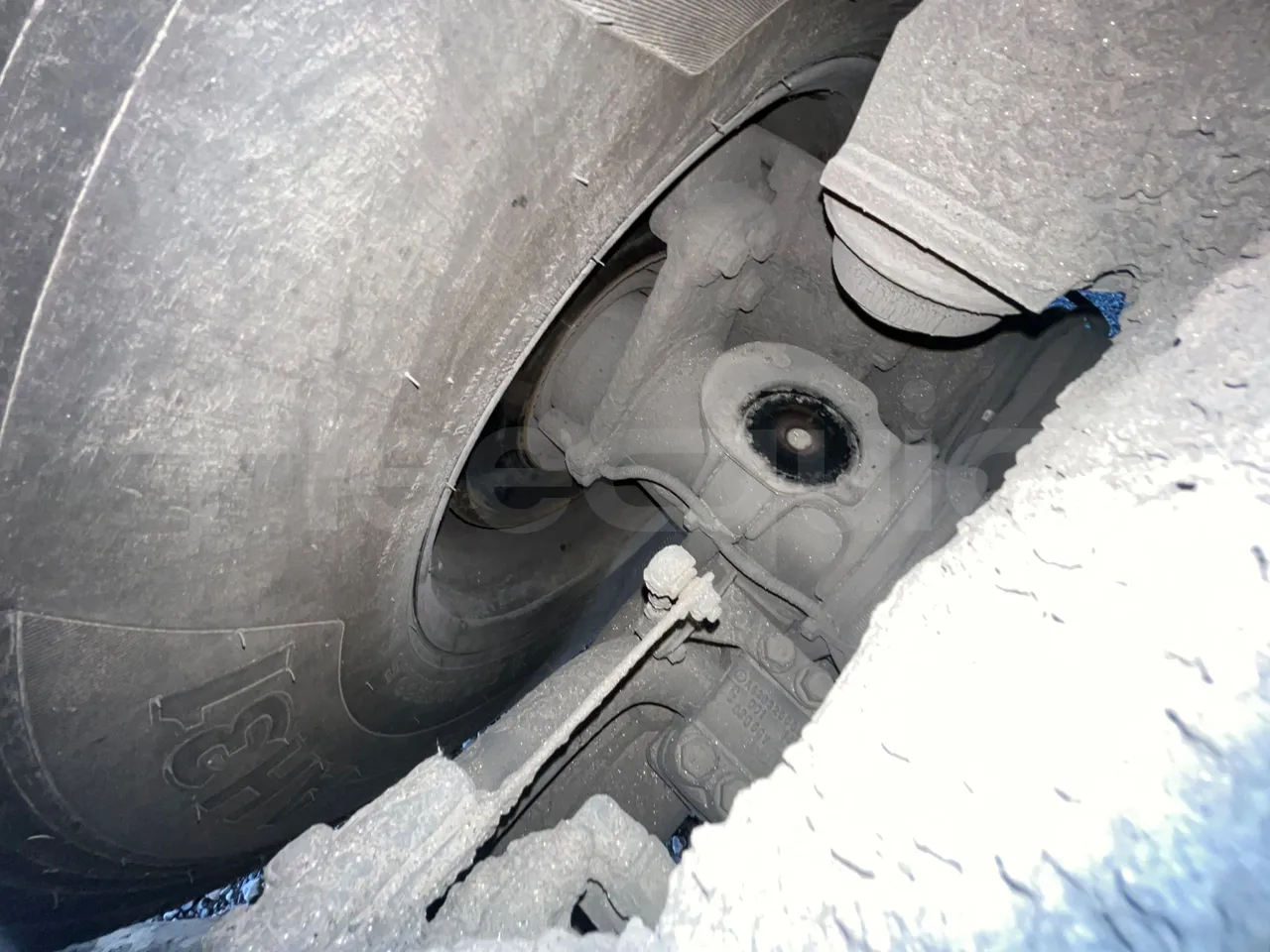 Mercedes-Benz Atlantis A4SF10 -EUR4-315kW -12.850m - axle 2 discs left