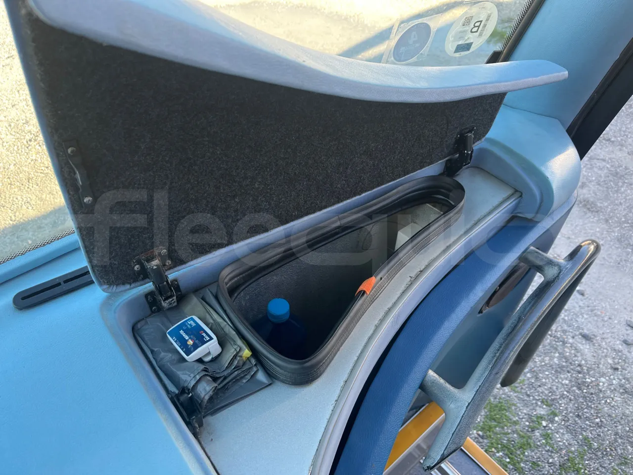 Mercedes-Benz Atlantis A4SF10 -EUR4-315kW -12.850m - handrails photo