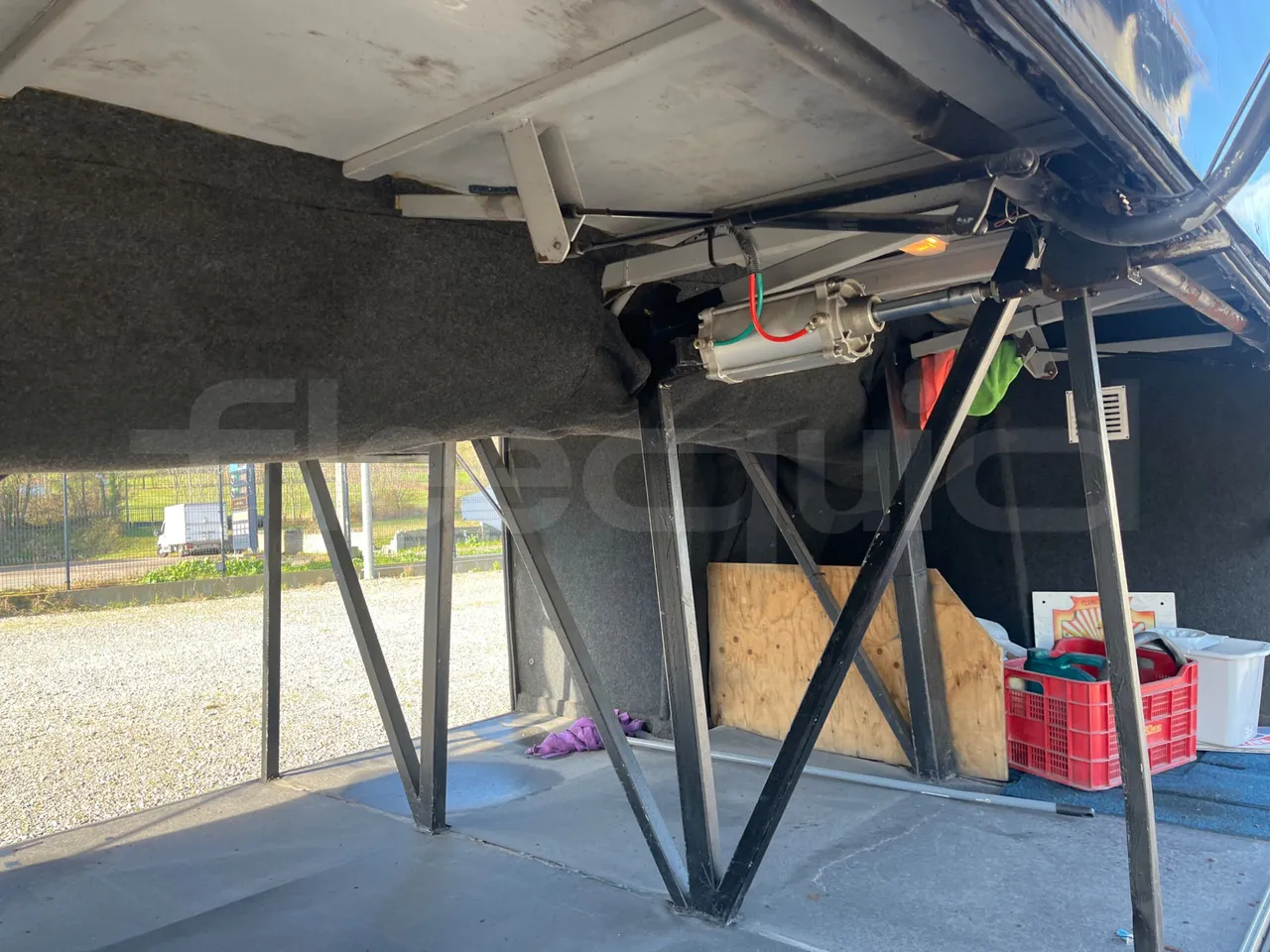 Mercedes-Benz Atlantis A4SF10 -EUR4-315kW -12.850m - internal frame rust check