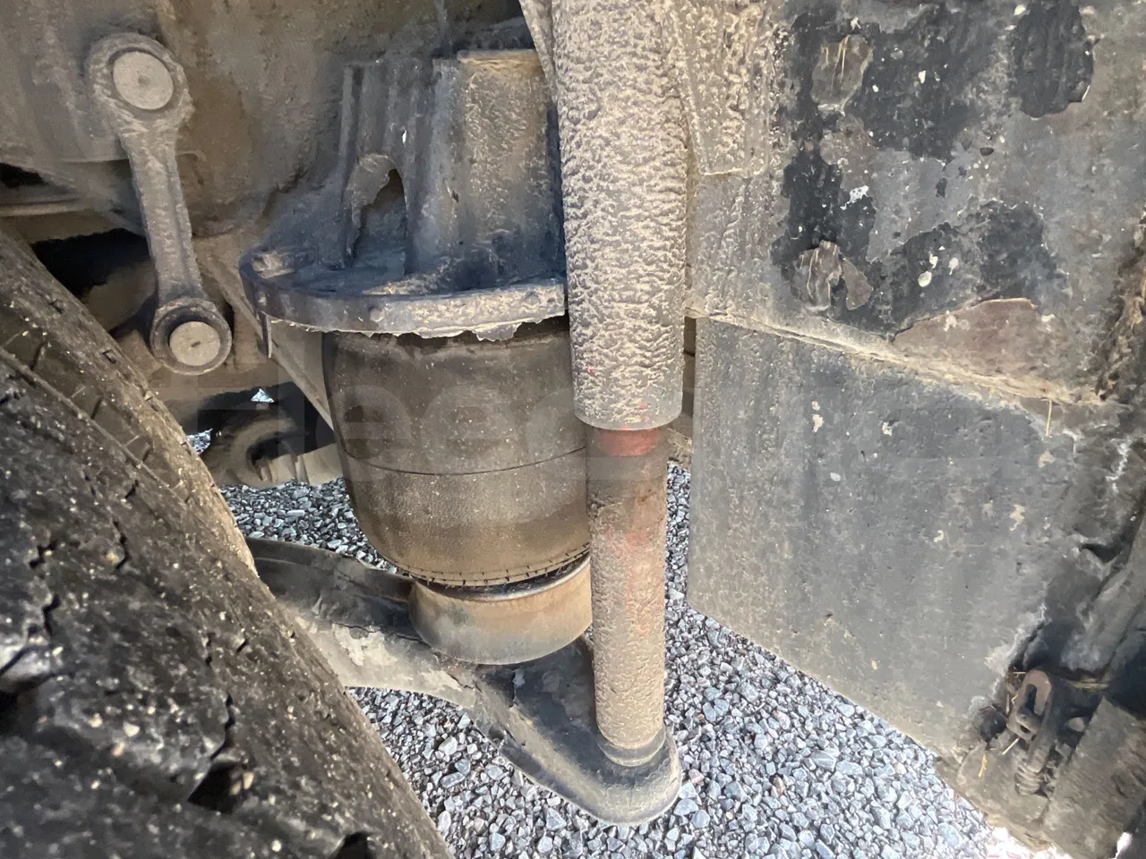 Mercedes-Benz Atlantis A4SF10 -EUR4-315kW -12.850m - axle 2 shock absorbers 1 left