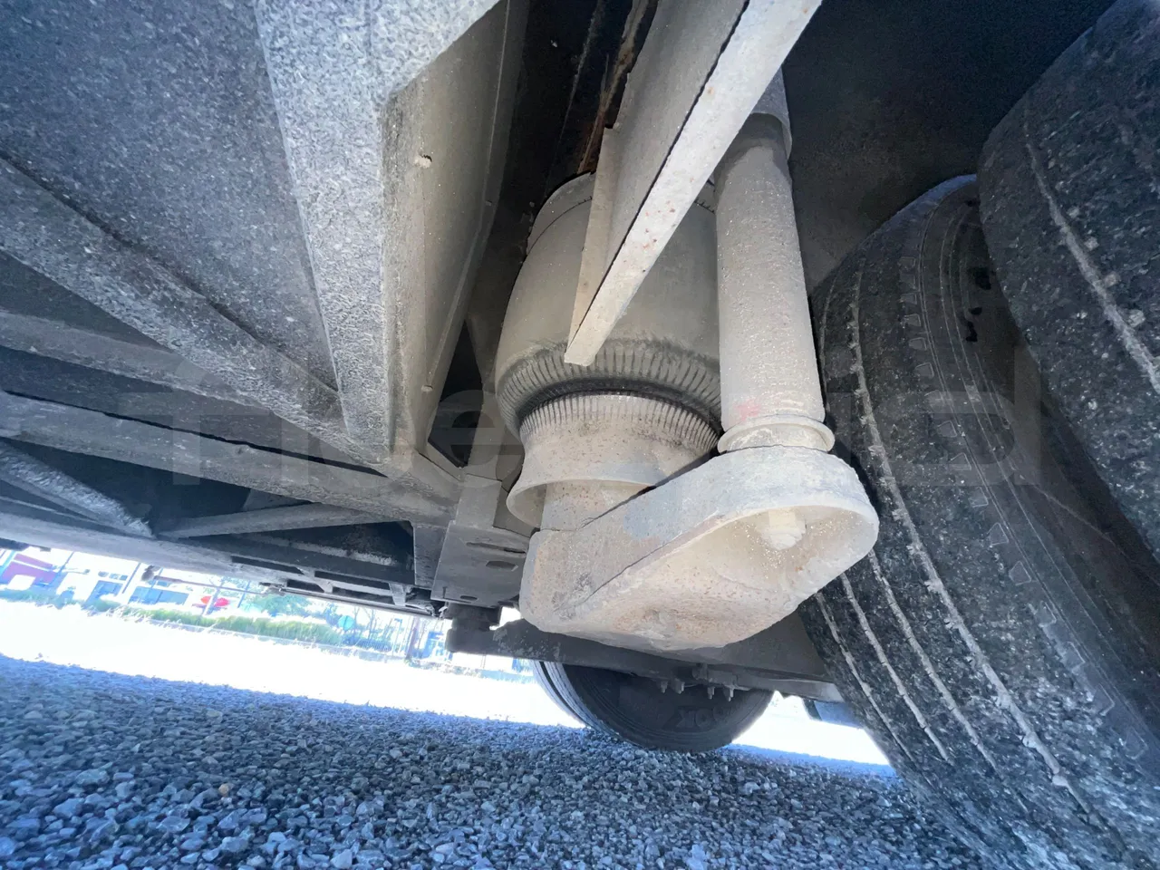 Mercedes-Benz Atlantis A4SF10 -EUR4-315kW -12.850m - axle 2 shock absorbers 1 right