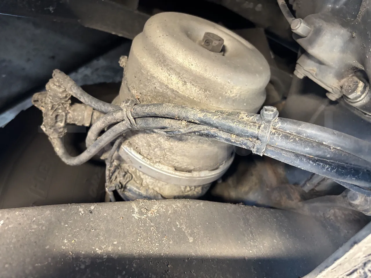 Setra S415 - Second Axle Caliper Brakes Right Side