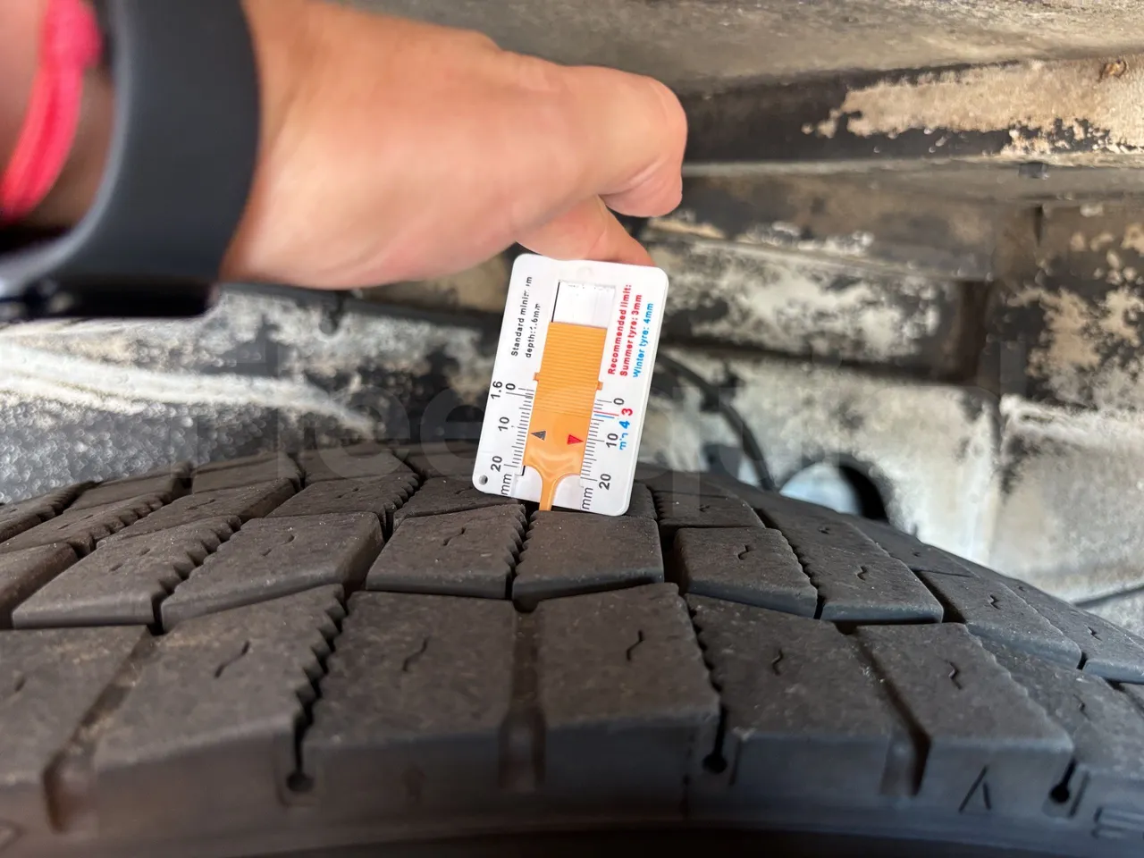 Setra S415 - Second Axle Right Side: Tyre Tread