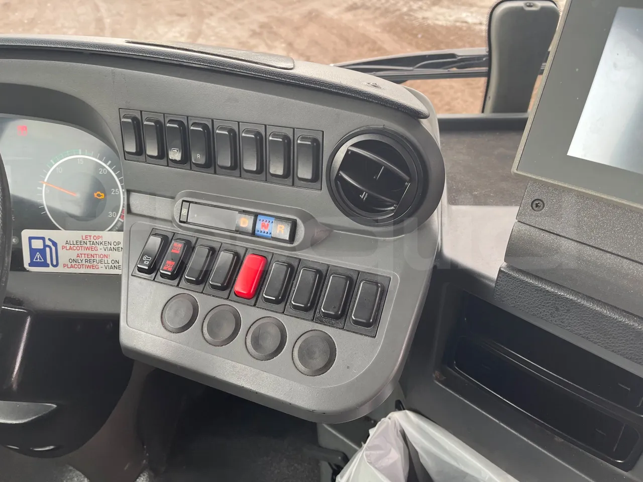 Mercedes-Benz Citaro 628 02 - Euro 6 - 220 kW - 12.140 mt - radio accessories photo