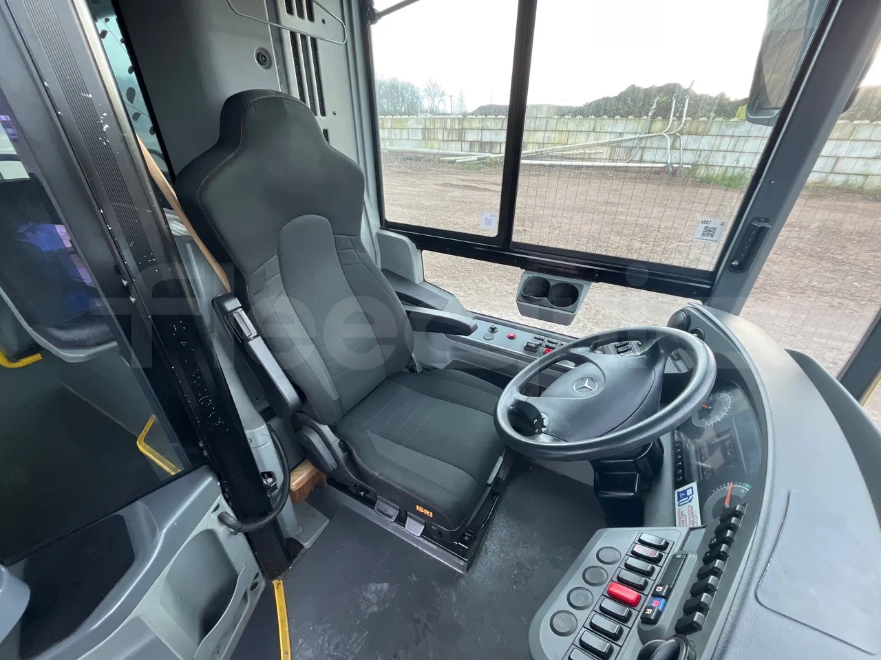 Mercedes-Benz Citaro 628 02 - Euro 6 - 220 kW - 12.140 mt - driver's seat photo