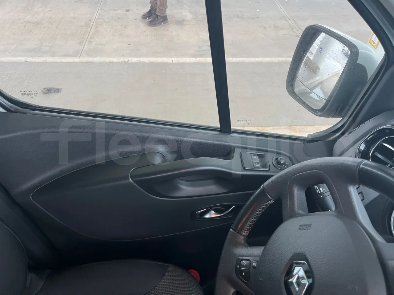 Renault TRAFIC JLJM9R - Euro 5 - 88 kW - 5.399 mt - onboard devices 3