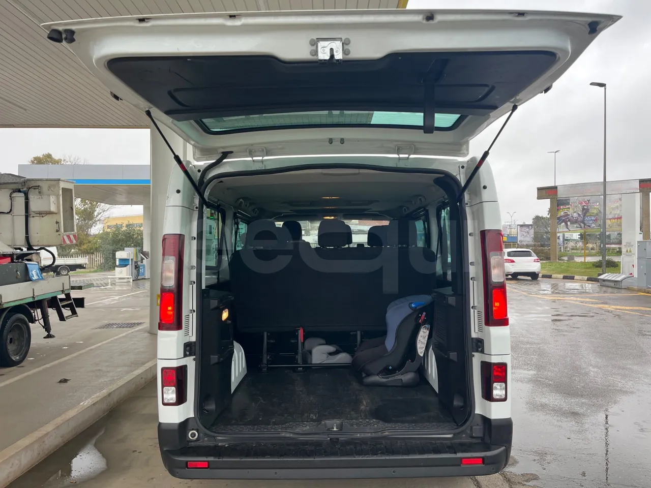 Renault TRAFIC JLJM9R - Euro 5 - 88 kW - 5.399 mt - folding seat photo