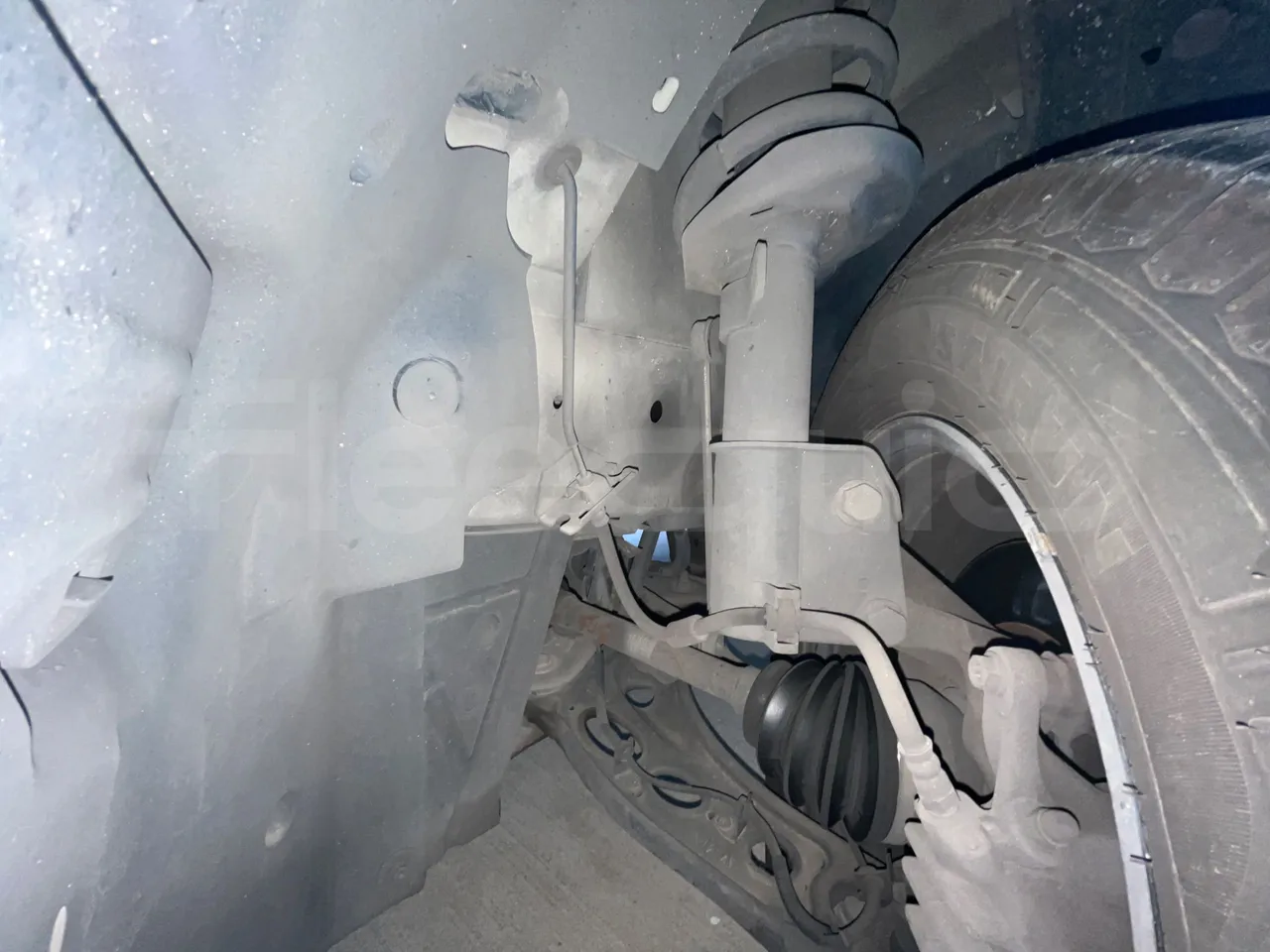 Renault TRAFIC JLJM9R - Euro 5 - 88 kW - 5.399 mt - front air springs right