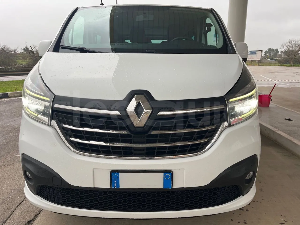Renault TRAFIC JLJM9R - Euro 5 - 88 kW - 5.399 mt - front photo