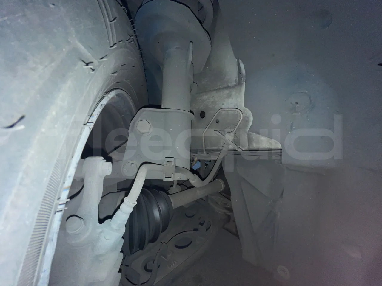 Renault TRAFIC JLJM9R - Euro 5 - 88 kW - 5.399 mt - front shock absorbers left