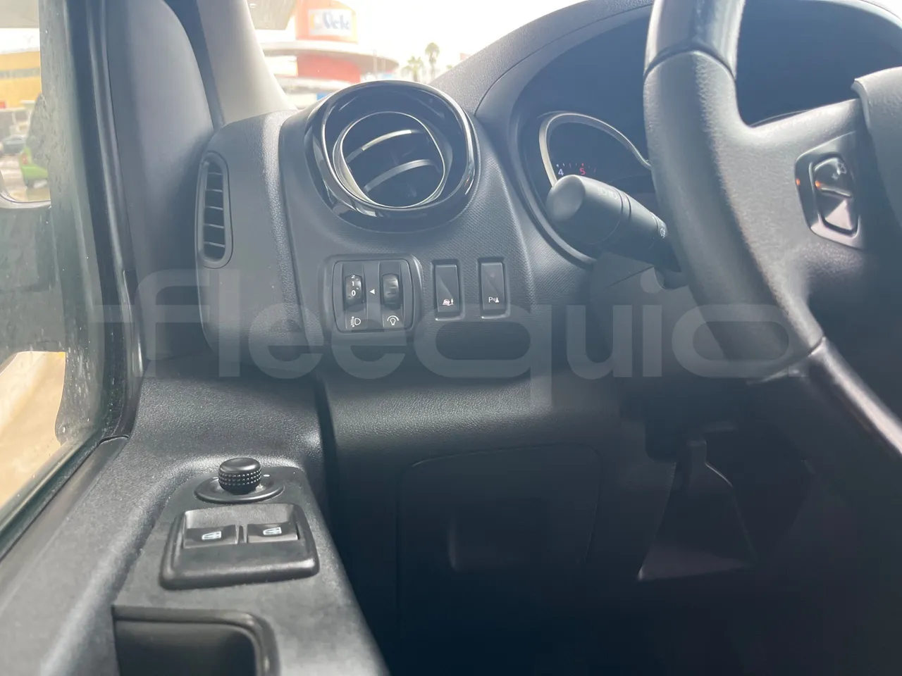 Renault TRAFIC JLJM9R - Euro 5 - 88 kW - 5.399 mt - handrails photo