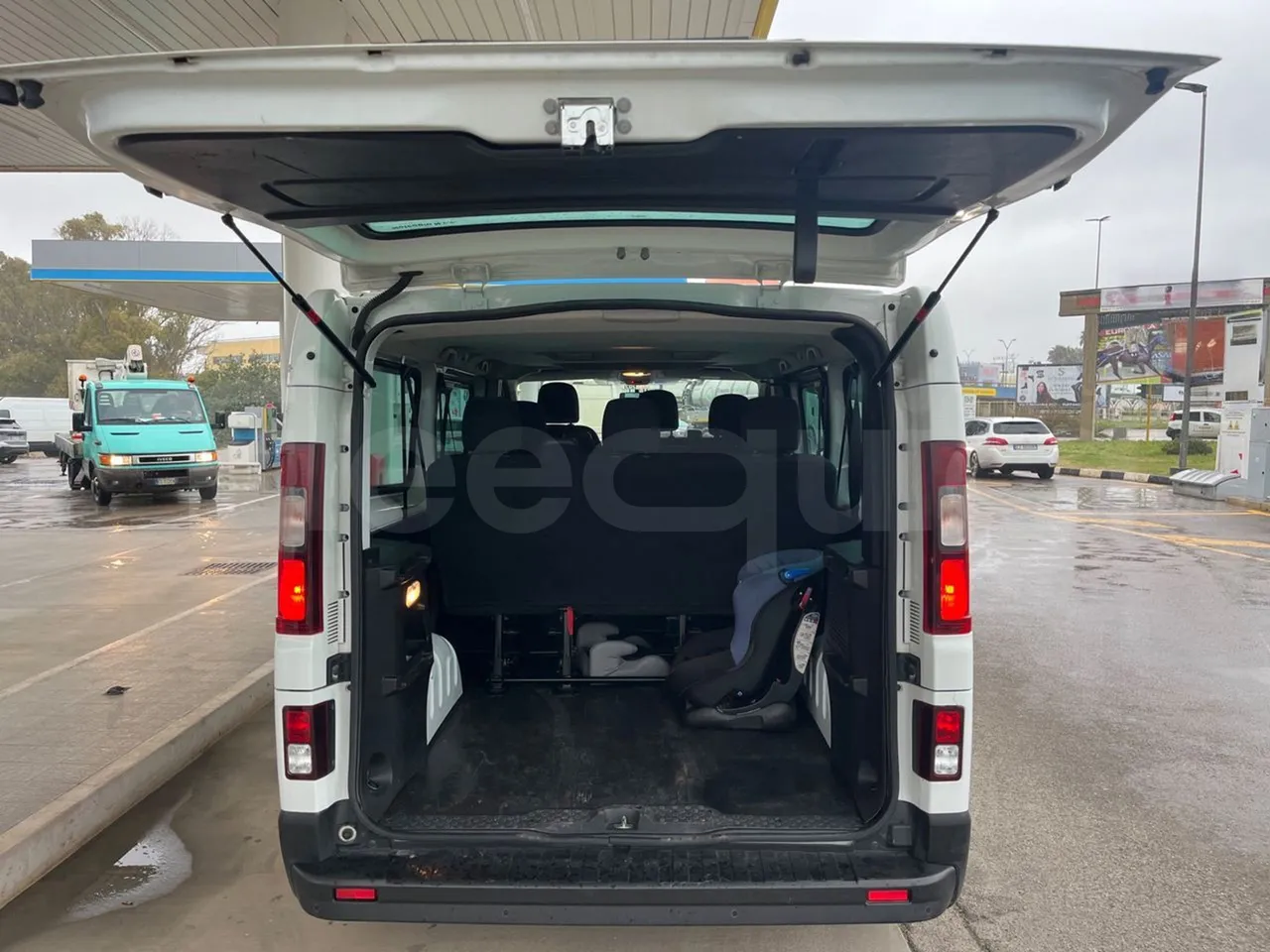 Renault TRAFIC JLJM9R - Euro 5 - 88 kW - 5.399 mt - luggage rack photo