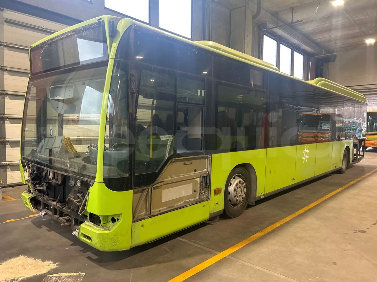 Mercedes-Benz Citaro O 530 LE - Euro5 - 220kW - 13.057mt - 3/4 front left