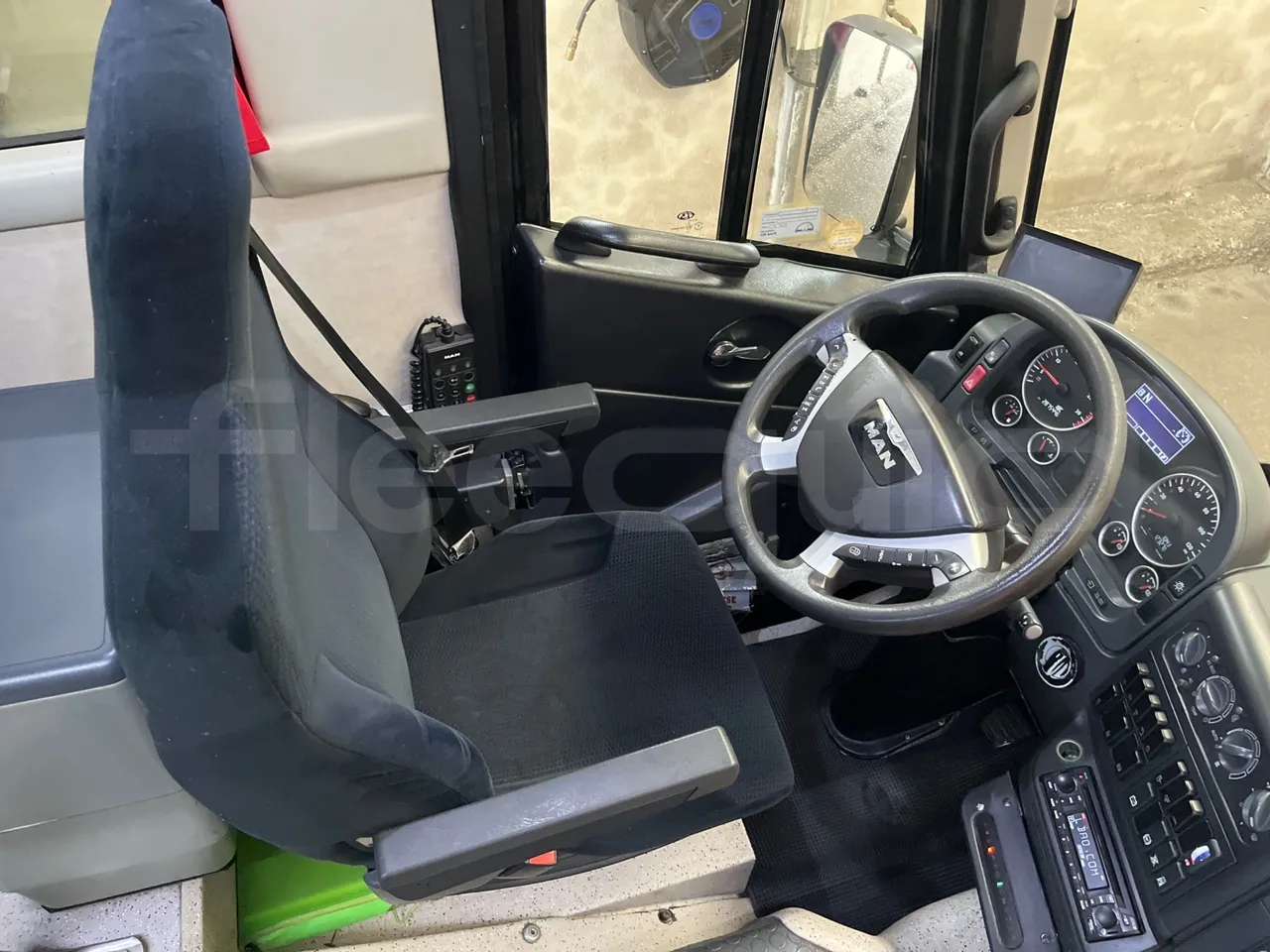 Beulas Man Gianino Gianino - EUR5 - 162kW - 7.500m - driver's seat photo